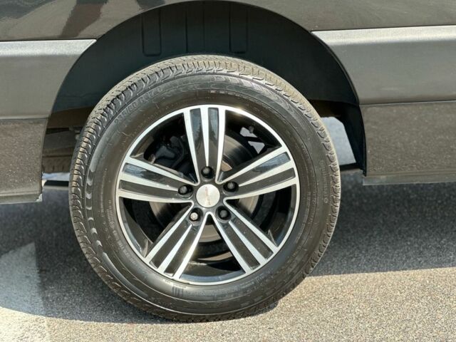 Рено Другая, объемом двигателя 2.3 л и пробегом 0 тыс. км за 27000 $, фото 9 на Automoto.ua