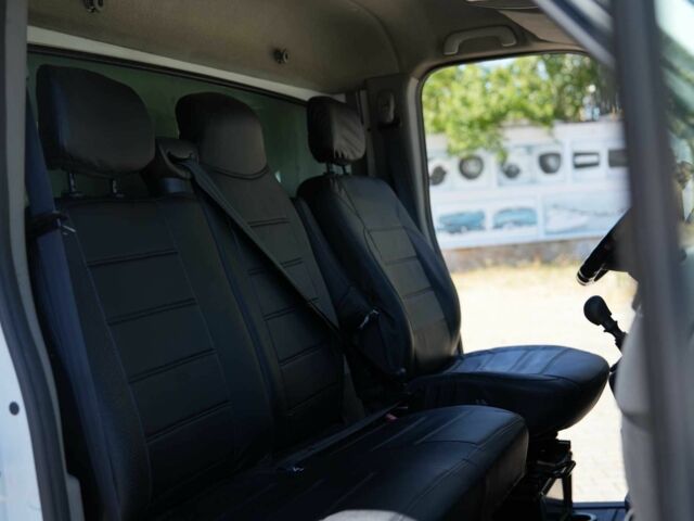 Рено Другая, объемом двигателя 0 л и пробегом 0 тыс. км за 15500 $, фото 9 на Automoto.ua