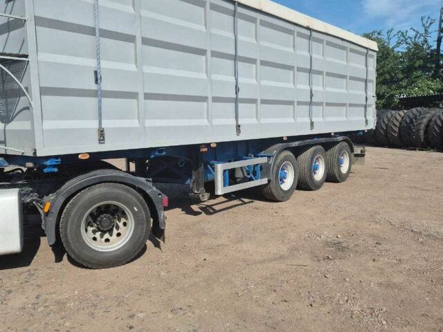 Рено Другая, объемом двигателя 0 л и пробегом 0 тыс. км за 20000 $, фото 3 на Automoto.ua