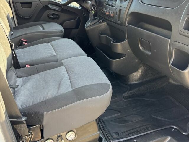 Рено Другая, объемом двигателя 2.3 л и пробегом 0 тыс. км за 16700 $, фото 6 на Automoto.ua