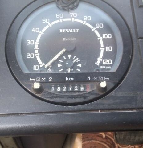 Рено Інша, об'ємом двигуна 0 л та пробігом 0 тис. км за 8000 $, фото 12 на Automoto.ua