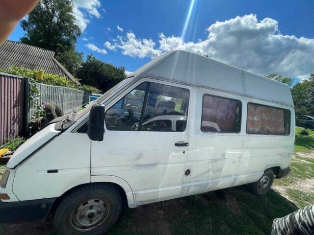 Рено Інша, об'ємом двигуна 0 л та пробігом 0 тис. км за 2500 $, фото 3 на Automoto.ua