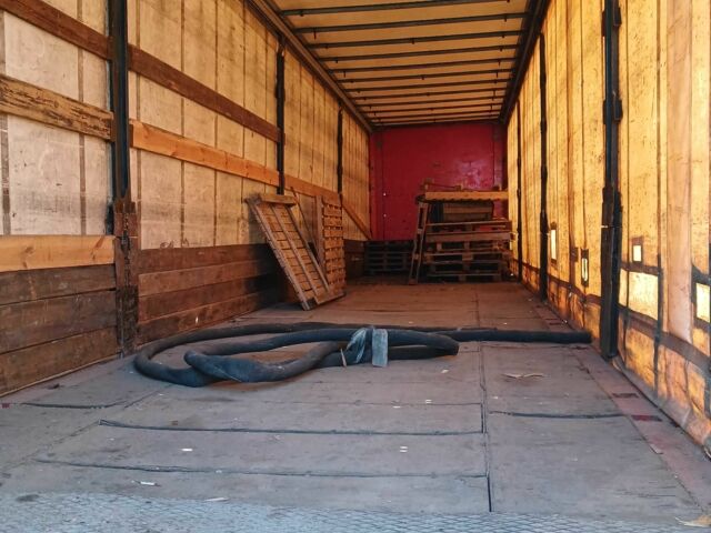 Рено Другая 2004 в Кропивницком (Кировограде) на Automoto.ua Рено Другая, объемом двигателя 0 л и пробегом 0 тыс. км за 12000 $, фото 3 на Automoto.ua