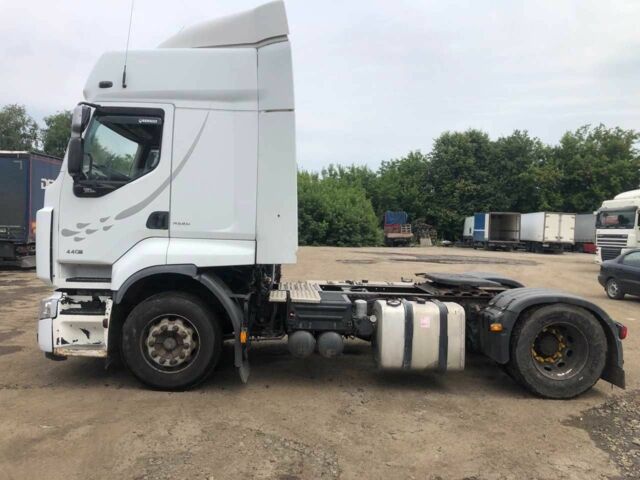 Рено Другая, объемом двигателя 0 л и пробегом 0 тыс. км за 5600 $, фото 2 на Automoto.ua