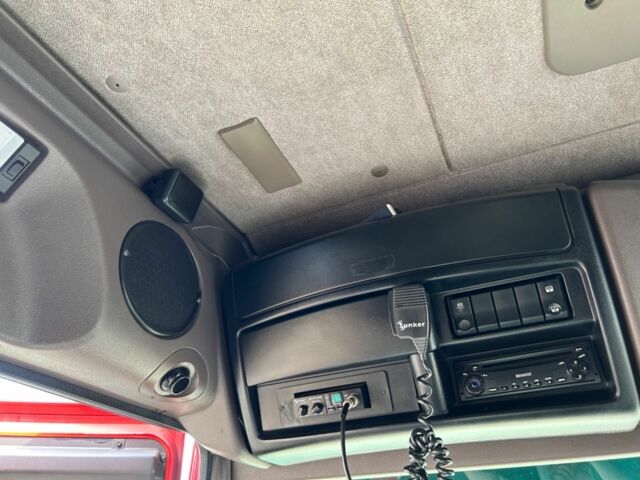 Рено Інша, об'ємом двигуна 0 л та пробігом 0 тис. км за 21000 $, фото 5 на Automoto.ua