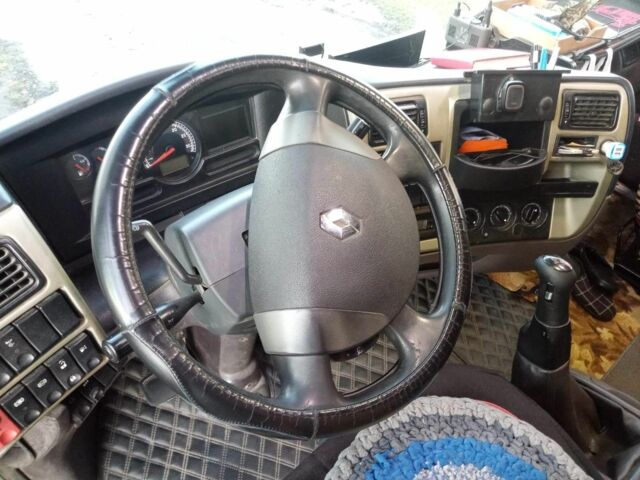 Рено Інша, об'ємом двигуна 0 л та пробігом 0 тис. км за 22000 $, фото 4 на Automoto.ua