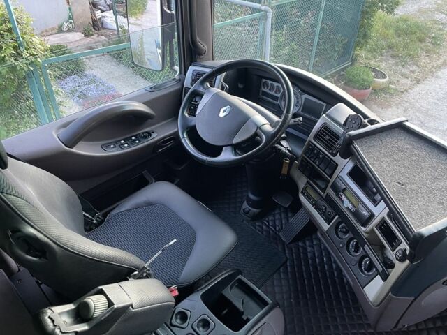 Рено Другая, объемом двигателя 0 л и пробегом 0 тыс. км за 9999 $, фото 7 на Automoto.ua