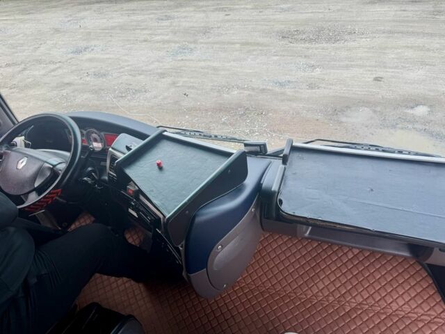 Рено Другая, объемом двигателя 0 л и пробегом 0 тыс. км за 12000 $, фото 13 на Automoto.ua