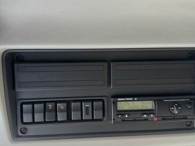 Рено Другая, объемом двигателя 0 л и пробегом 0 тыс. км за 21000 $, фото 17 на Automoto.ua