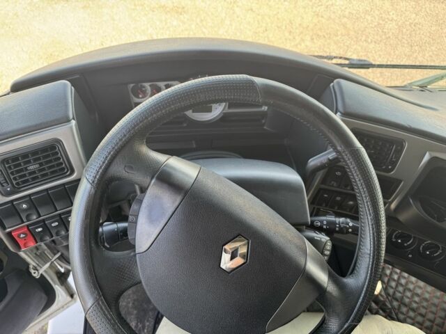 Рено Інша, об'ємом двигуна 0 л та пробігом 0 тис. км за 14000 $, фото 14 на Automoto.ua