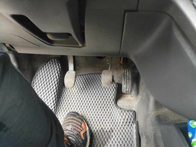 Рено Інша, об'ємом двигуна 0 л та пробігом 0 тис. км за 6750 $, фото 5 на Automoto.ua