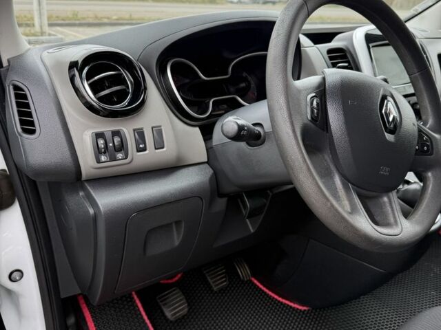 Рено Другая, объемом двигателя 0 л и пробегом 0 тыс. км за 15400 $, фото 14 на Automoto.ua