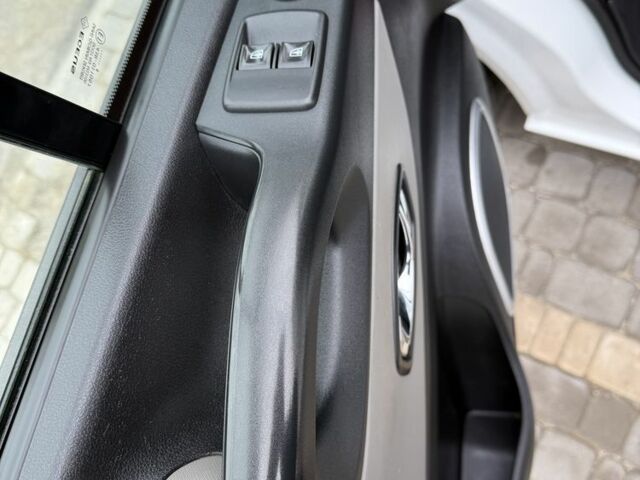 Рено Другая, объемом двигателя 0 л и пробегом 0 тыс. км за 15400 $, фото 9 на Automoto.ua