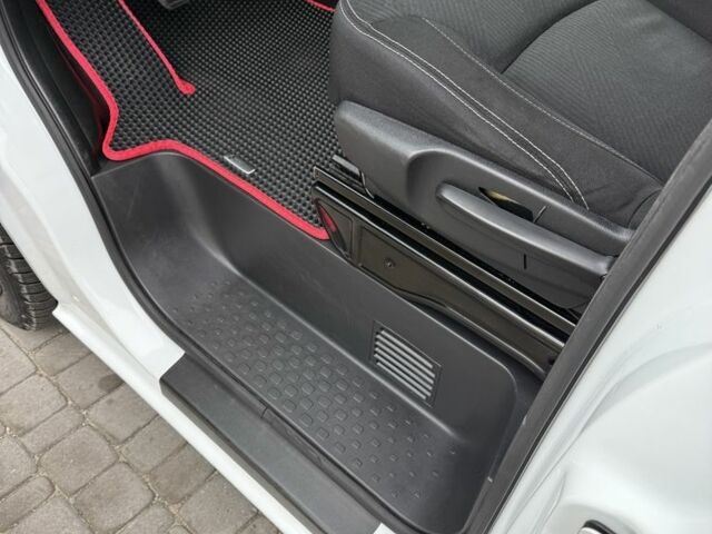 Рено Другая, объемом двигателя 0 л и пробегом 0 тыс. км за 15400 $, фото 10 на Automoto.ua