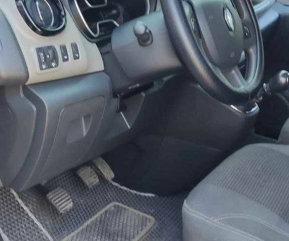 Рено Інша, об'ємом двигуна 0 л та пробігом 0 тис. км за 15500 $, фото 5 на Automoto.ua