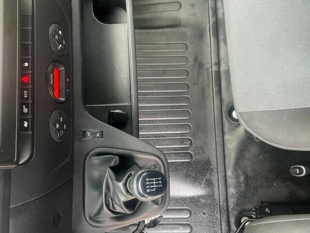 Рено Другая, объемом двигателя 0 л и пробегом 0 тыс. км за 17600 $, фото 16 на Automoto.ua