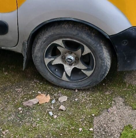 Жовтий Рено Інша, об'ємом двигуна 1.5 л та пробігом 300 тис. км за 2200 $, фото 3 на Automoto.ua