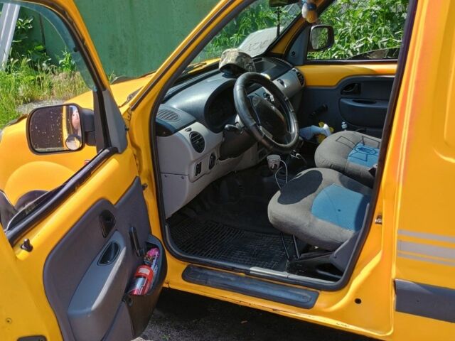 Жовтий Рено Інша, об'ємом двигуна 1.5 л та пробігом 320 тис. км за 2850 $, фото 1 на Automoto.ua