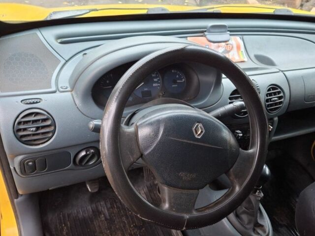 Желтый Рено Другая, объемом двигателя 1.9 л и пробегом 268 тыс. км за 2500 $, фото 7 на Automoto.ua