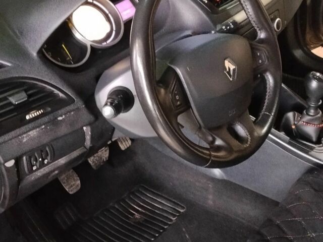 Серый Рено Другая, объемом двигателя 1.5 л и пробегом 2 тыс. км за 6700 $, фото 3 на Automoto.ua