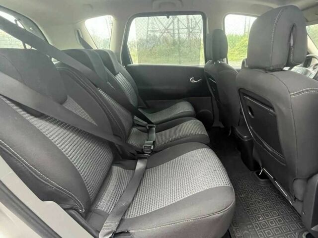 Сірий Рено Інша, об'ємом двигуна 2 л та пробігом 95 тис. км за 4650 $, фото 21 на Automoto.ua