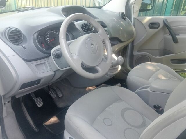 Сірий Рено Інша, об'ємом двигуна 1.6 л та пробігом 200 тис. км за 6100 $, фото 12 на Automoto.ua