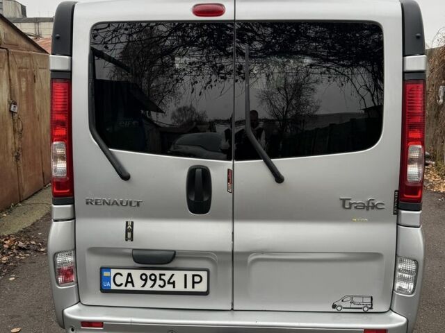 Серый Рено Другая, объемом двигателя 2 л и пробегом 444 тыс. км за 16000 $, фото 5 на Automoto.ua