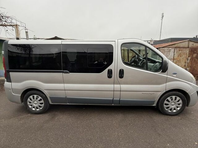 Серый Рено Другая, объемом двигателя 2 л и пробегом 444 тыс. км за 16000 $, фото 3 на Automoto.ua