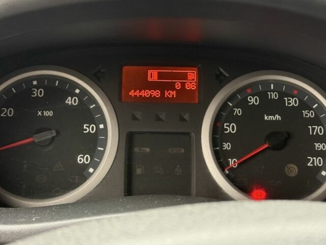 Серый Рено Другая, объемом двигателя 2 л и пробегом 444 тыс. км за 16000 $, фото 12 на Automoto.ua