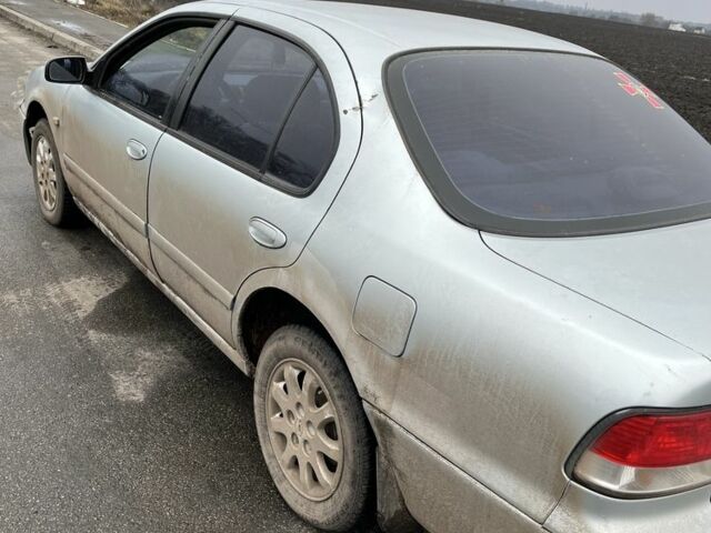 Сірий Рено Інша, об'ємом двигуна 1.8 л та пробігом 300 тис. км за 1500 $, фото 3 на Automoto.ua