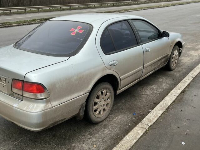 Сірий Рено Інша, об'ємом двигуна 1.8 л та пробігом 300 тис. км за 1500 $, фото 2 на Automoto.ua