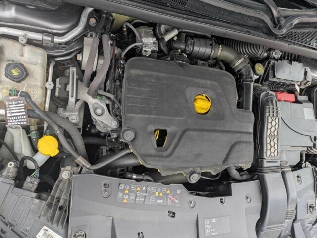 Сірий Рено Інша, об'ємом двигуна 1.6 л та пробігом 266 тис. км за 14900 $, фото 15 на Automoto.ua