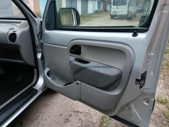 Сірий Рено Інша, об'ємом двигуна 1.5 л та пробігом 246 тис. км за 3350 $, фото 17 на Automoto.ua