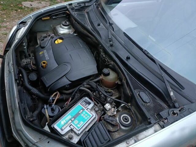 Сірий Рено Інша, об'ємом двигуна 1.5 л та пробігом 246 тис. км за 3350 $, фото 23 на Automoto.ua