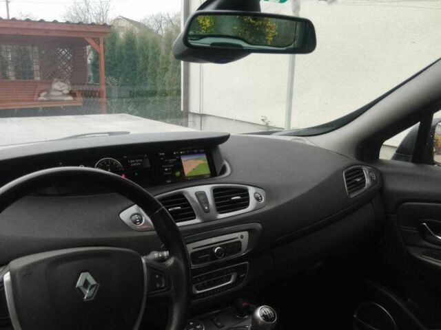 Сірий Рено Інша, об'ємом двигуна 1.2 л та пробігом 250 тис. км за 9500 $, фото 4 на Automoto.ua