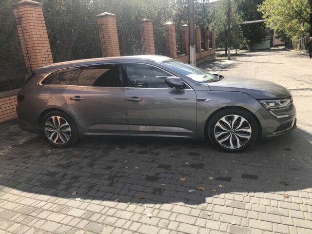 Серый Рено Другая, объемом двигателя 1.5 л и пробегом 1000 тыс. км за 12000 $, фото 2 на Automoto.ua