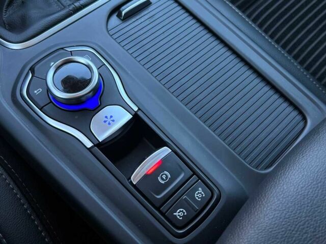 Сірий Рено Інша, об'ємом двигуна 1.6 л та пробігом 178 тис. км за 16999 $, фото 16 на Automoto.ua