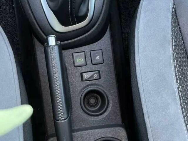 Серый Рено Другая, объемом двигателя 0 л и пробегом 41 тыс. км за 11000 $, фото 8 на Automoto.ua