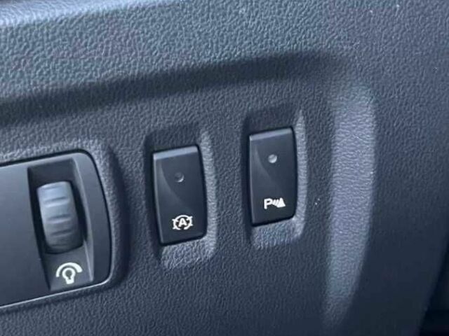 Серый Рено Другая, объемом двигателя 0 л и пробегом 41 тыс. км за 11000 $, фото 10 на Automoto.ua