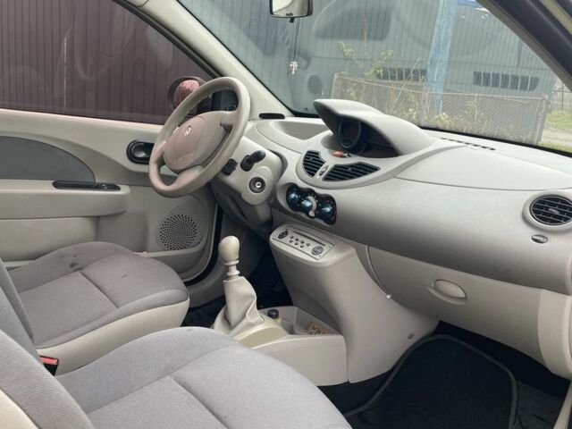 Зеленый Рено Другая, объемом двигателя 1.2 л и пробегом 140 тыс. км за 3200 $, фото 7 на Automoto.ua