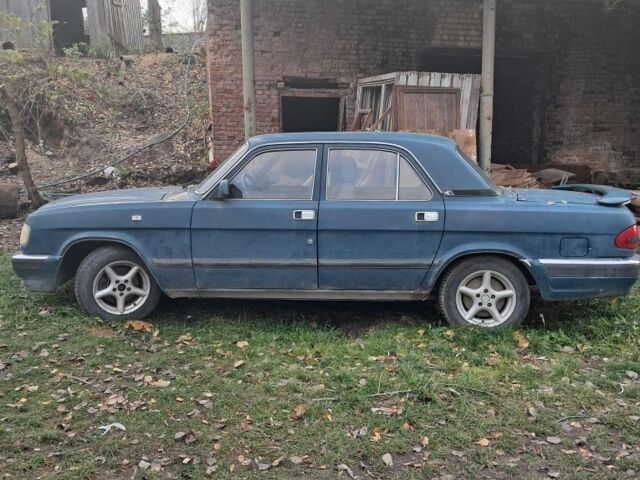 Зеленый Рено Другая, объемом двигателя 2.3 л и пробегом 128 тыс. км за 1086 $, фото 2 на Automoto.ua