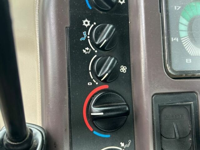 Оранжевый Рено Другая, объемом двигателя 0 л и пробегом 0 тыс. км за 39608 $, фото 12 на Automoto.ua