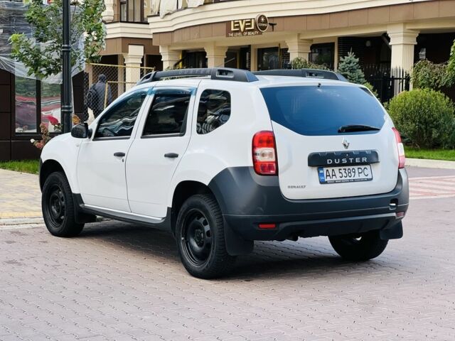 Белый Рено Дастер, объемом двигателя 1.5 л и пробегом 255 тыс. км за 9800 $, фото 12 на Automoto.ua
