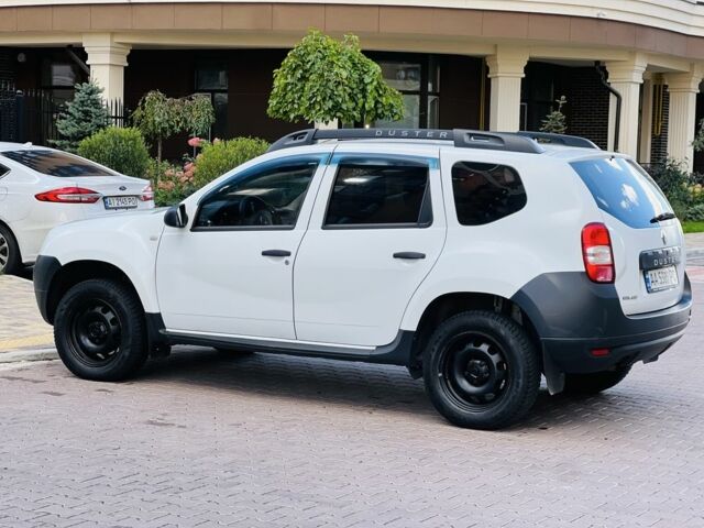 Белый Рено Дастер, объемом двигателя 1.5 л и пробегом 255 тыс. км за 9800 $, фото 11 на Automoto.ua