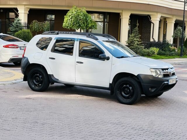 Белый Рено Дастер, объемом двигателя 1.5 л и пробегом 255 тыс. км за 9800 $, фото 9 на Automoto.ua