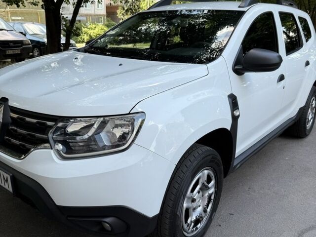 Белый Рено Дастер, объемом двигателя 1.5 л и пробегом 171 тыс. км за 14300 $, фото 2 на Automoto.ua