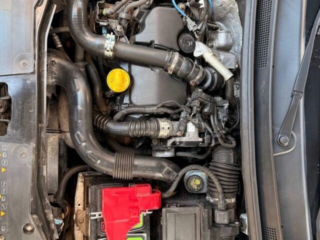 Белый Рено Дастер, объемом двигателя 1.5 л и пробегом 175 тыс. км за 14000 $, фото 9 на Automoto.ua