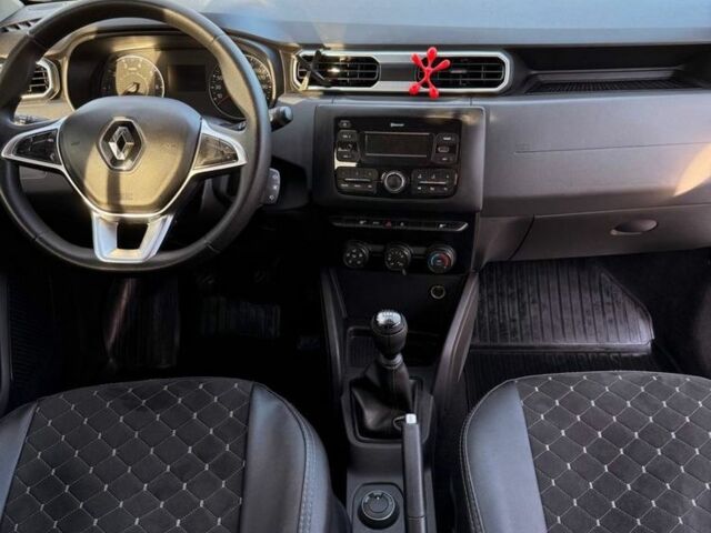 Белый Рено Дастер, объемом двигателя 1.5 л и пробегом 175 тыс. км за 14000 $, фото 8 на Automoto.ua