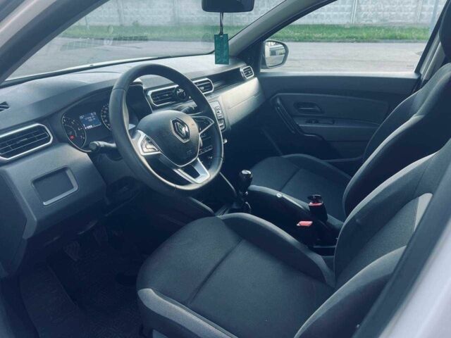 Белый Рено Дастер, объемом двигателя 1.6 л и пробегом 125 тыс. км за 11000 $, фото 7 на Automoto.ua