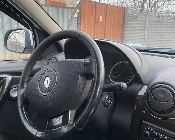 Белый Рено Дастер, объемом двигателя 1.46 л и пробегом 280 тыс. км за 8200 $, фото 16 на Automoto.ua